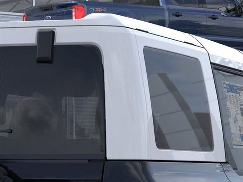 Used 2025 Ford Bronco Heritage Edition image 25