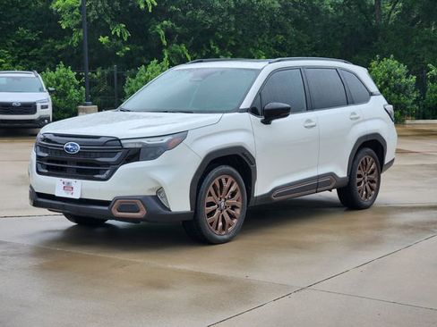 Certified 2025 Subaru Forester Sport w/ Popular Package #1 AWD/4WD image 3