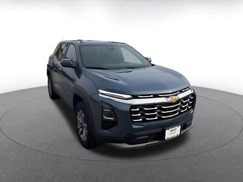 Used 2025 Chevrolet Equinox LT image 3