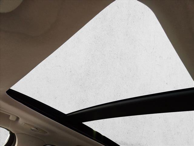 Used 2014 Ford Escape Titanium FWD image 16