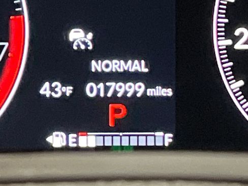 Used 2025 Honda Pilot EX-L image 23