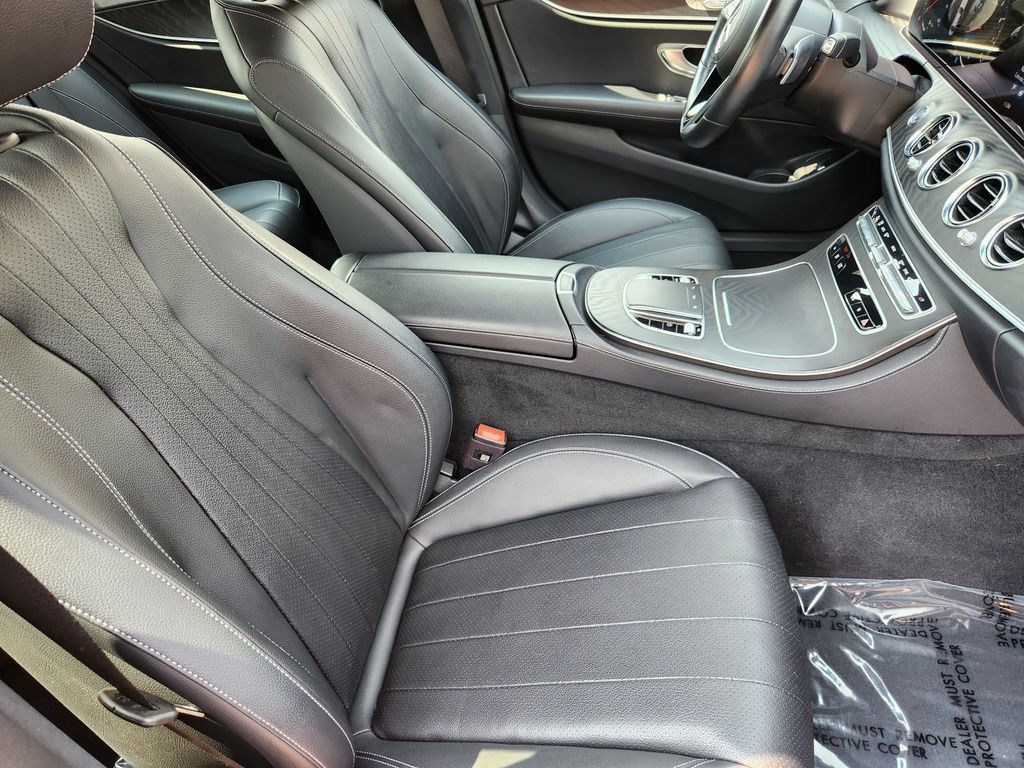 Used 2023 Mercedes-Benz E 350 4MATIC Sedan image 13