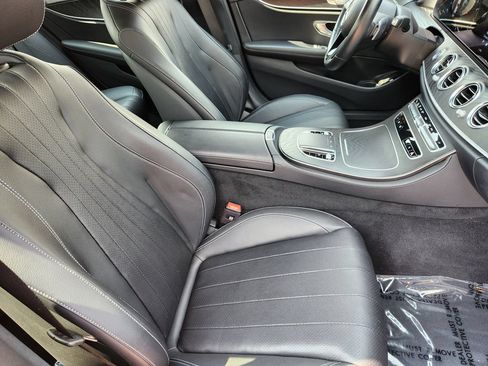 Used 2023 Mercedes-Benz E 350 4MATIC Sedan image 13