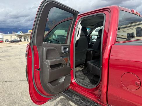 Used 2018 GMC Sierra 1500 SLE image 32