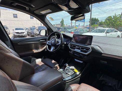 Used 2022 BMW X3 xDrive30i w/ M Sport Package AWD/4WD image 8