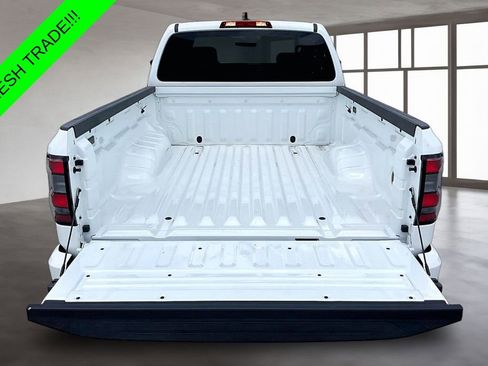 Used 2024 Nissan Frontier SV RWD image 7