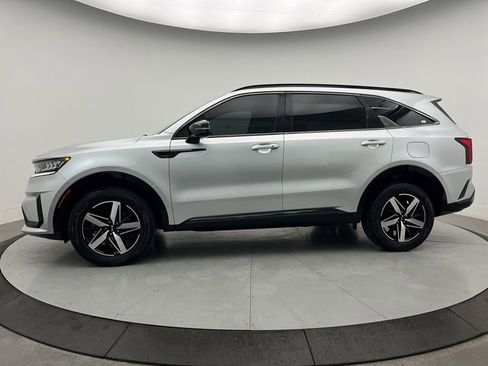Used 2021 Kia Sorento EX w/ Panoramic Sunroof Package image 39