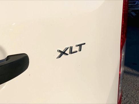 Used 2024 Ford Transit 350 XLT image 9