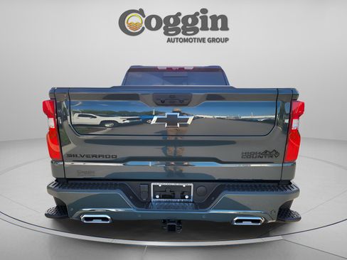 New 2026 Chevrolet Silverado 1500 High Country w/ High Country Premium Package AWD/4WD image 4