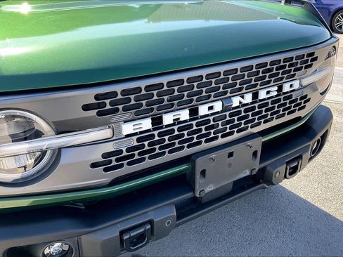 Used 2022 Ford Bronco Badlands image 28