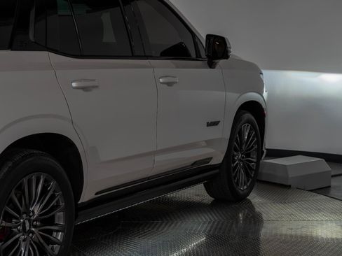 Used 2023 Cadillac Escalade V image 50