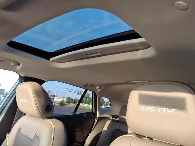 New 2026 Chevrolet Trax ACTIV w/ Sunroof Package FWD image 12