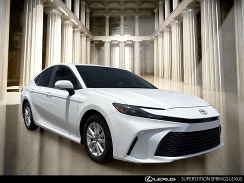 Used 2025 Toyota Camry LE FWD image 2