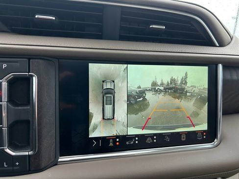 Used 2024 GMC Yukon XL Denali w/ Advanced Technology Package AWD/4WD image 20