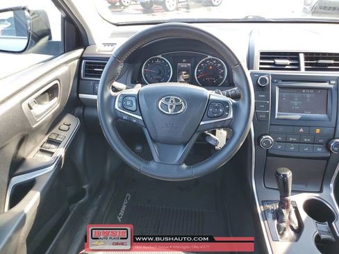 Used 2016 Toyota Camry SE image 11