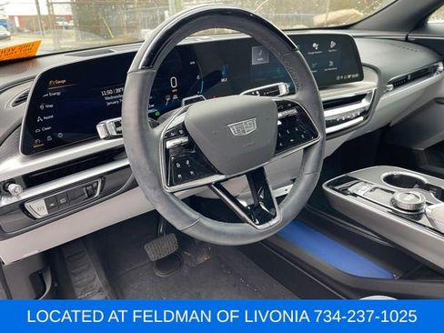 Used 2024 Cadillac Lyriq Luxury image 7