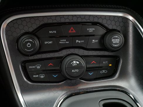 Used 2018 Dodge Challenger GT w/ Driver Convenience Group AWD/4WD image 23