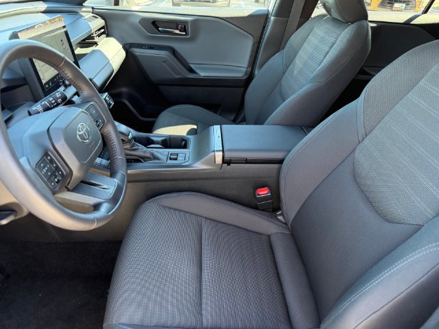 Used 2026 Toyota RAV4 SE AWD/4WD image 13