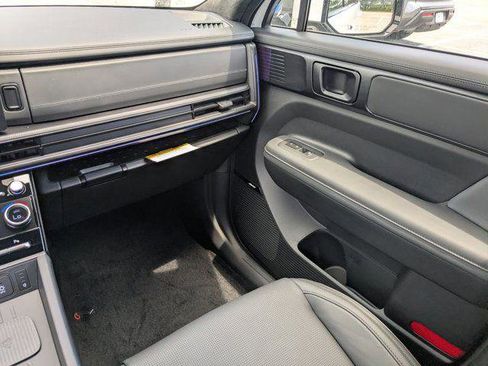 New 2025 Hyundai Santa Fe Calligraphy image 12