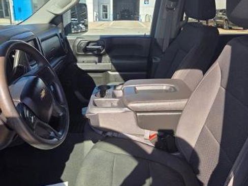 Used 2023 Chevrolet Silverado 2500 Custom w/ Custom Value Package image 11