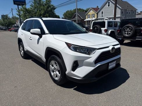 Used 2020 Toyota RAV4 XLE w/ All Weather Liner Package AWD/4WD image 4