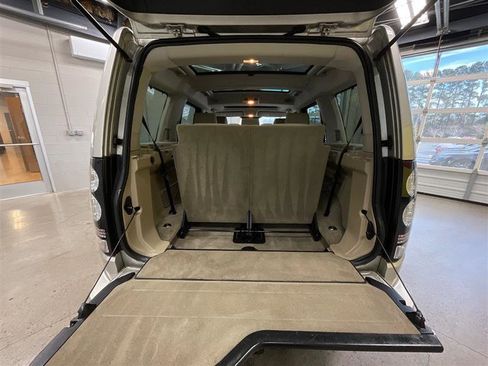 Used 2016 Land Rover LR4 HSE Silver Edition image 24