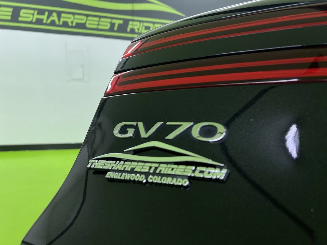 Used 2023 Genesis GV70 3.5T Sport w/ Sport Prestige Package AWD/4WD image 11