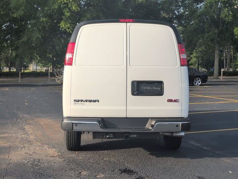 New 2026 GMC Savana 2500 w/ Driver Convenience Package RWD image 4