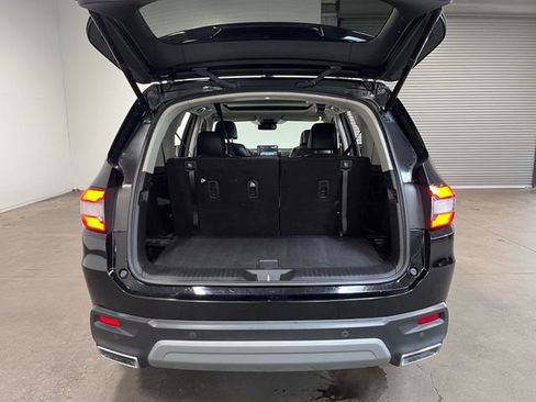 Used 2023 Honda Pilot Touring image 16