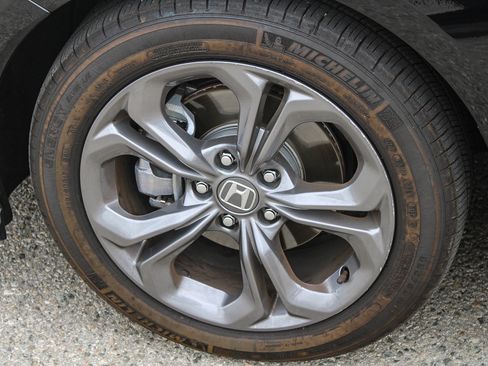 Used 2024 Honda Accord EX image 13