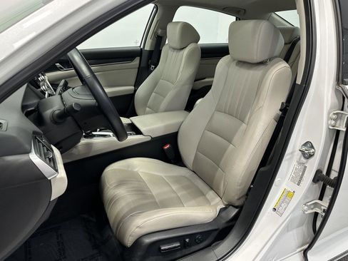 Used 2018 Honda Accord EX-L image 11