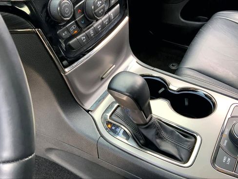 Used 2020 Jeep Grand Cherokee Limited X image 15