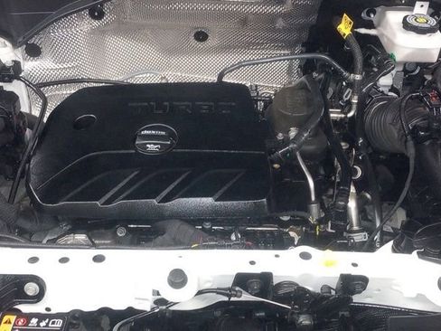 Used 2022 Chevrolet TrailBlazer LT w/ Driver Confidence Package image 9