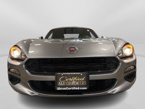 Used 2017 FIAT 124 Spider Classica RWD image 10