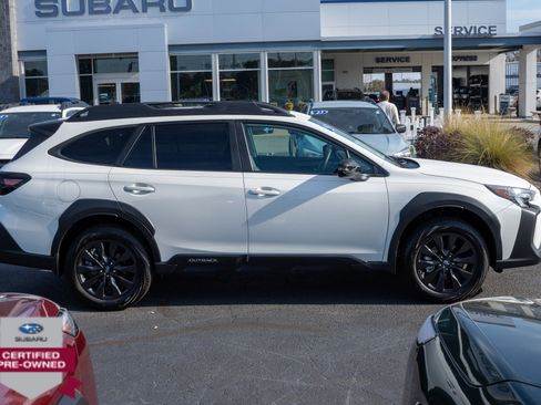 Certified 2025 Subaru Outback Onyx Edition w/ Popular Package #2 image 2