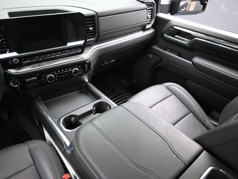 Used 2024 Chevrolet Silverado 2500 LTZ w/ LTZ Plus Package image 14