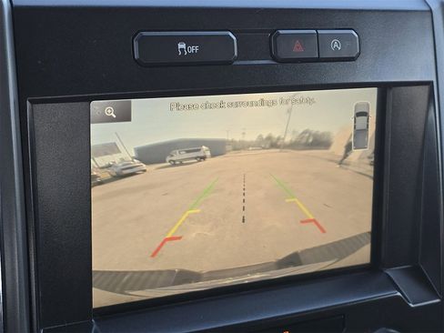 Used 2015 Ford F150 XLT w/ Equipment Group 302A Luxury image 22