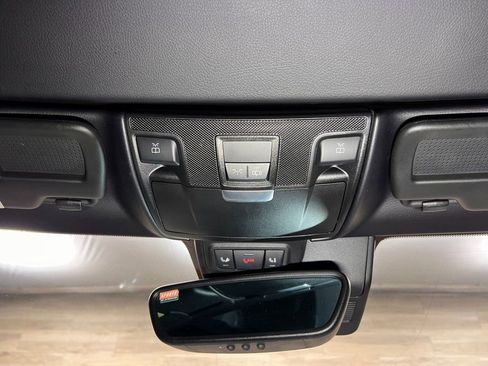 Used 2020 Mercedes-Benz SLC 300 image 16