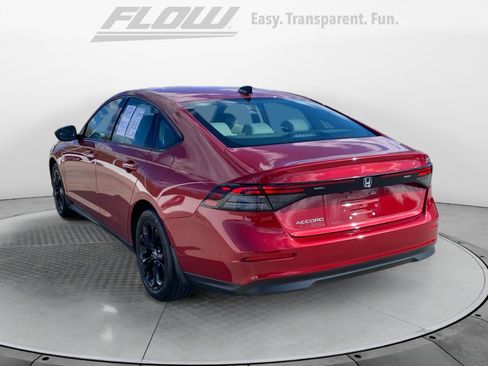 Certified 2025 Honda Accord SE image 6