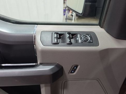 Used 2016 Ford F150 XLT w/ Equipment Group 302A Luxury AWD/4WD image 15