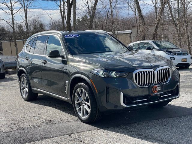 Used 2026 BMW X5 xDrive40i w/ Premium Package AWD/4WD image 3