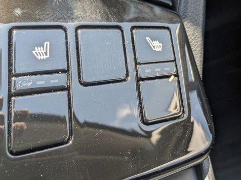 Used 2024 Kia Sportage EX image 21