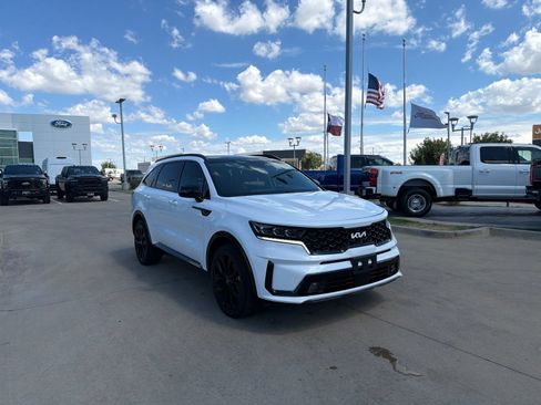 Used 2023 Kia Sorento SX FWD image 8
