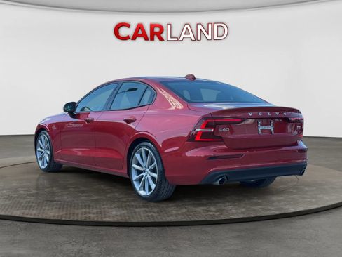 Used 2020 Volvo S60 T5 Momentum FWD image 4