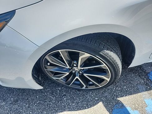Used 2021 Toyota Corolla XSE FWD image 13