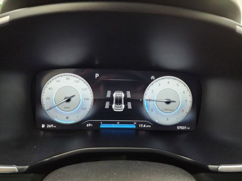 Used 2023 Hyundai Santa Fe SEL w/ Premium Package image 10