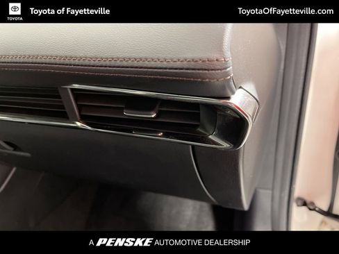 Used 2023 MAZDA MAZDA3 s image 20