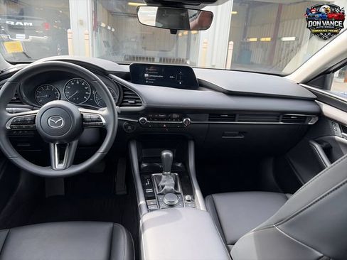 Used 2025 MAZDA MAZDA3 s FWD image 12