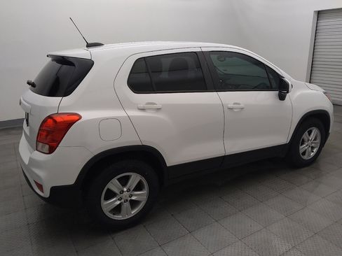Used 2021 Chevrolet Trax LS w/ Tint and Cruise Package FWD image 10