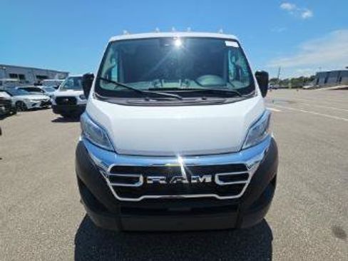 Used 2025 RAM ProMaster 2500 w/ U-Haul Equipment Group FWD image 6